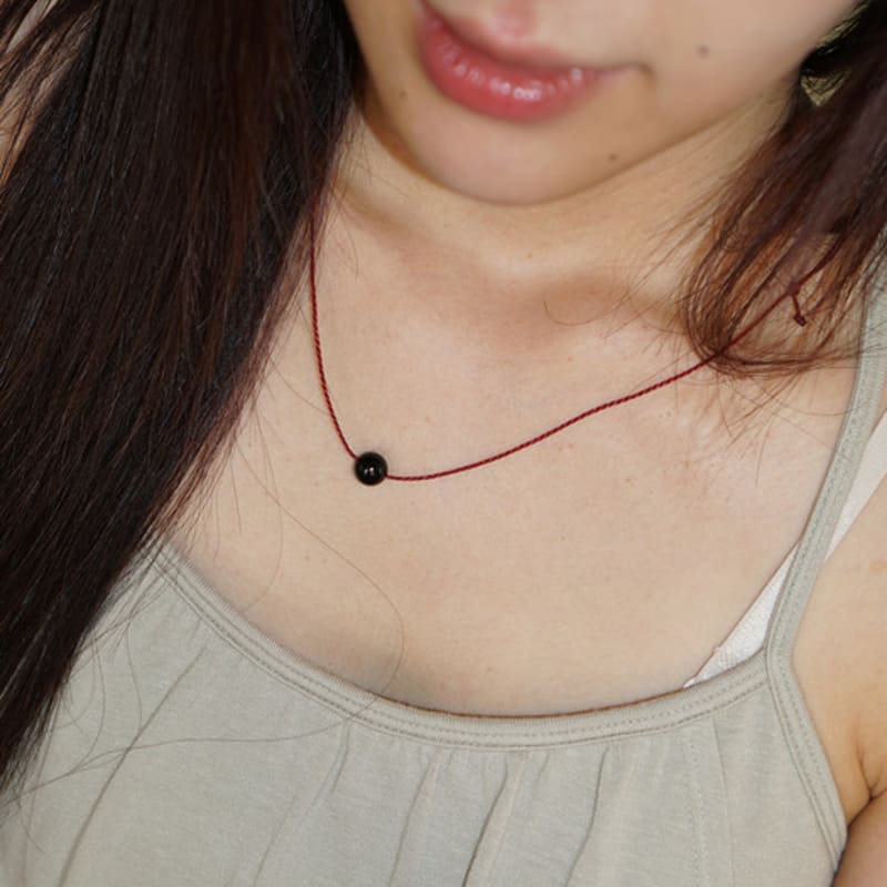 OURPIERRE BLACK BALL ROPE NECKLACE