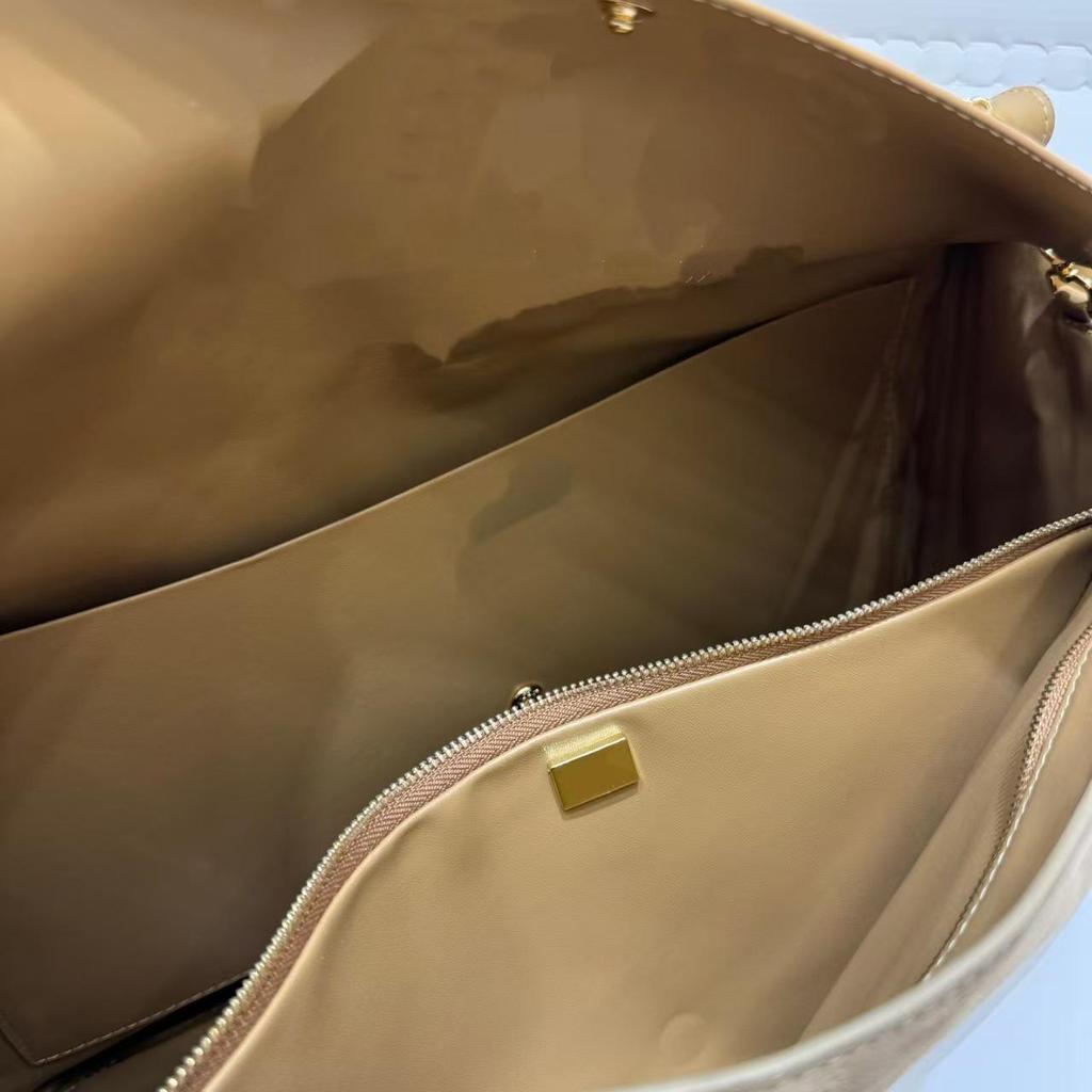 Neue Matte Wildleder Karo Achseltasche - Großes Fassungsvermögen, Modisch, Vielseitig als Crossbody tragbar