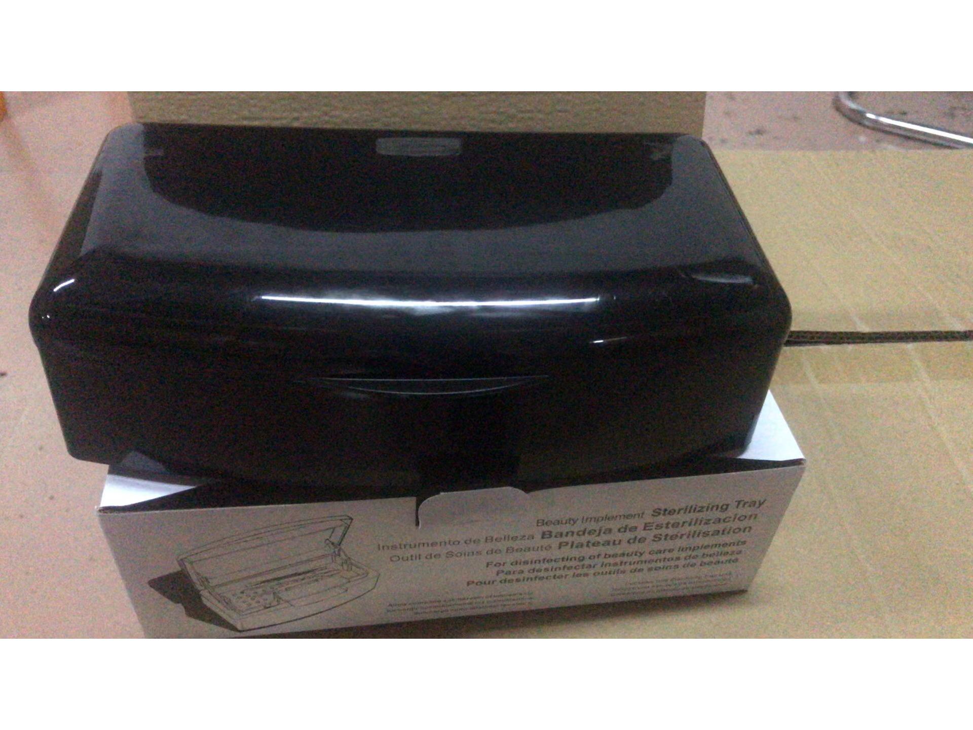 

Коробка для стерилизации и очистки маникюрных инструментов с фильтром для спирта