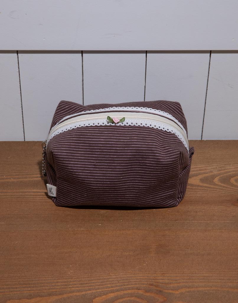 Lemasque Fabric Square Pouch Striped Brown L