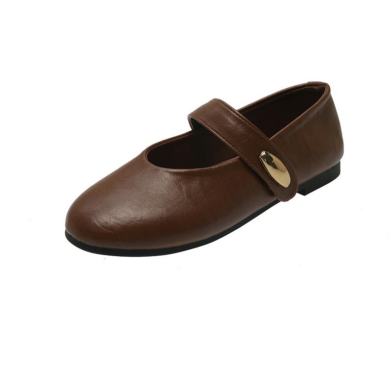 

Retro round head Mary Jane with flat-soled single shoes women s shoes spring and summer new soft-soled Doudou small leather shoes 40 коричневый