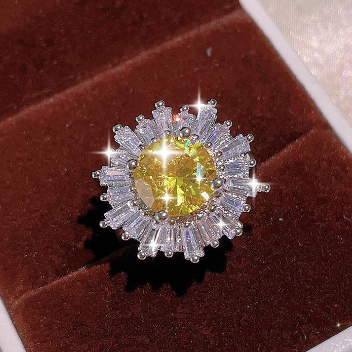 

New Jewelry Three piece Set Zircon Necklace Crystal Earrings Diamond Bracelet Set Chain