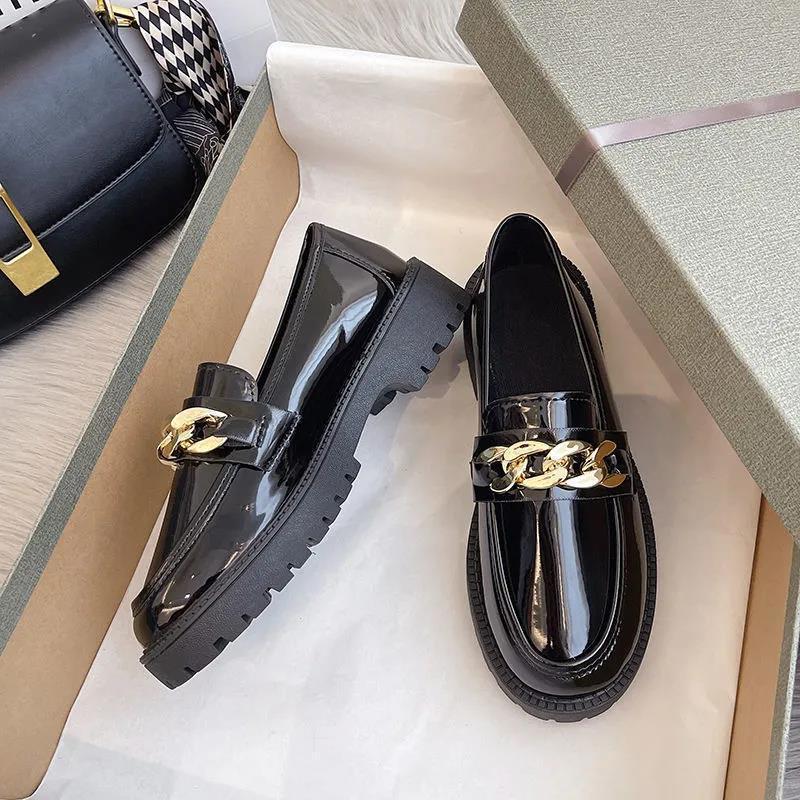 2025 new chain loafers women's one-pedal platform British style jk small leather shoes women's patent leather fashion shoes
