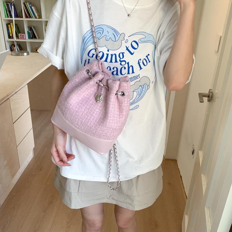 Woolen chain backpack women's leisure niche design student schoolbag bucket bag high value travel backpack