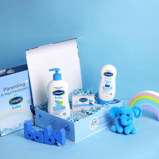 Cetaphil Dárkové sady pro miminka s plyšovou hračkou | Cetaphil Baby Jemný mycí gel  (230 ml), Cetaphil Dětské mléko (400 ml),  Dětské jemné mýdlo (75 g)