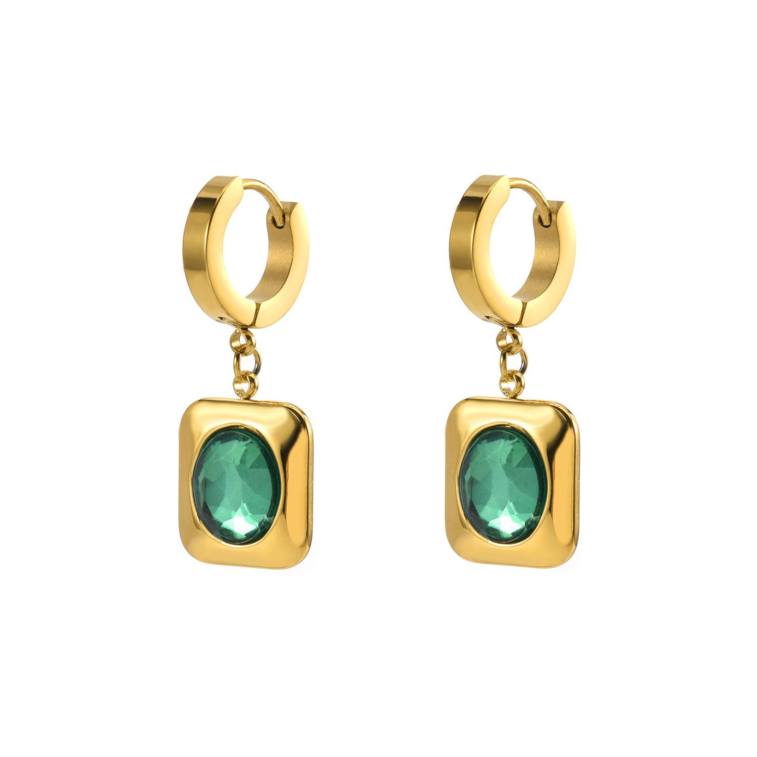 European Palace Style Luxury Oval Cubic Zirconia Titanium Earrings & Necklace Set with Emerald