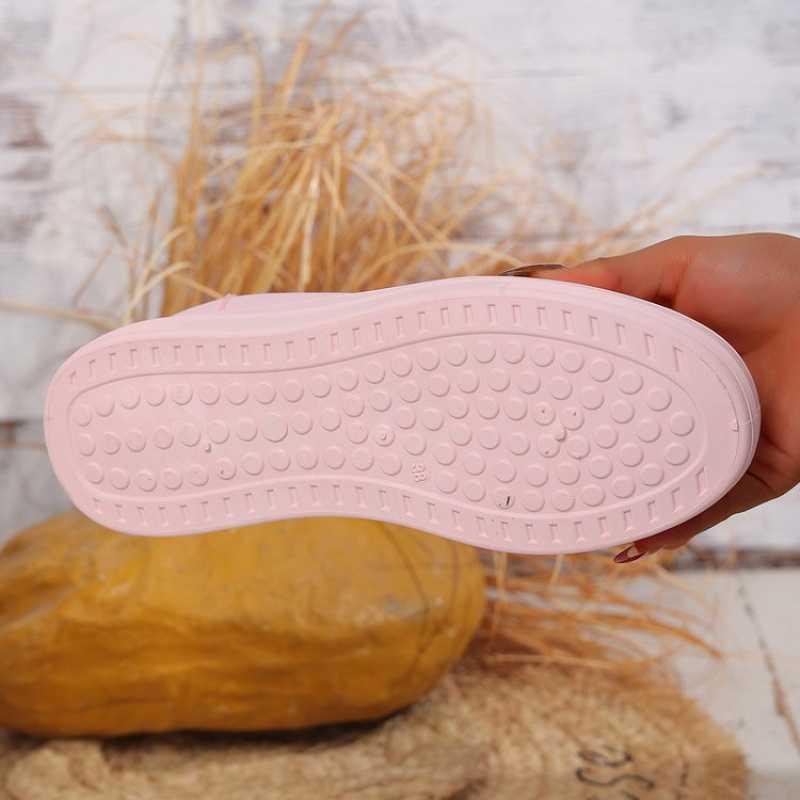 Women's Breathable White Sneakers - Korean Style, Versatile, Casual, Thick-Sole Sports Shoes for Spring and Summer.