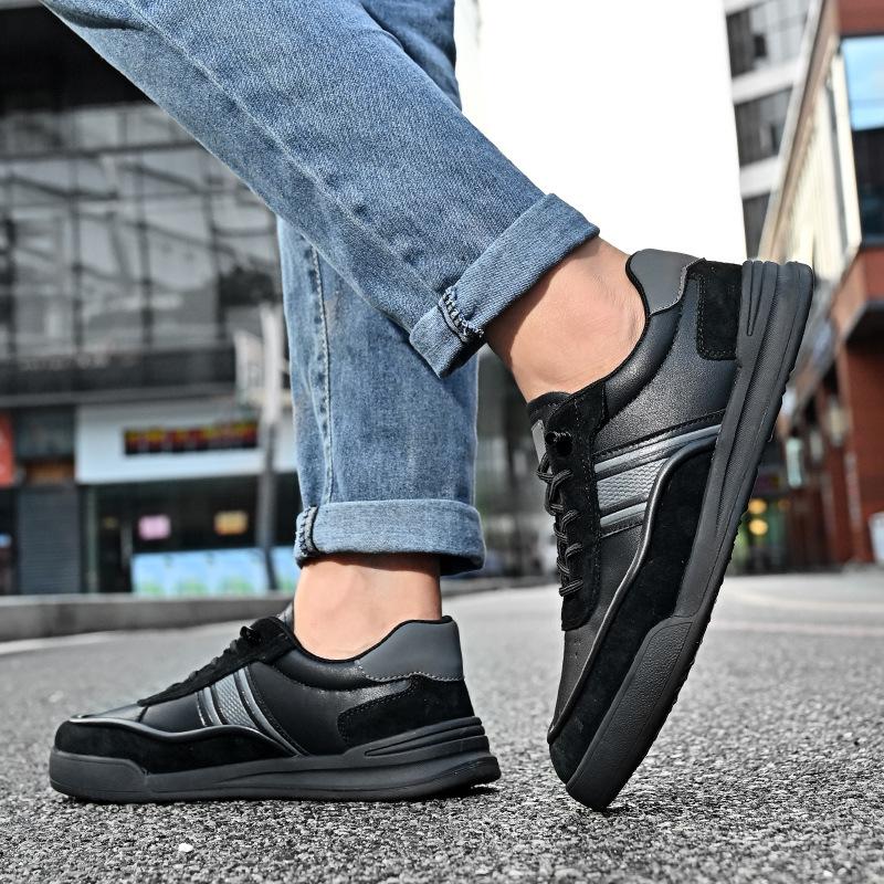 Europe New Shoes for Men Genuine Leather Casual Shoes Striped Flat Skateboard Shoes Fashion Slip-on Sneaker