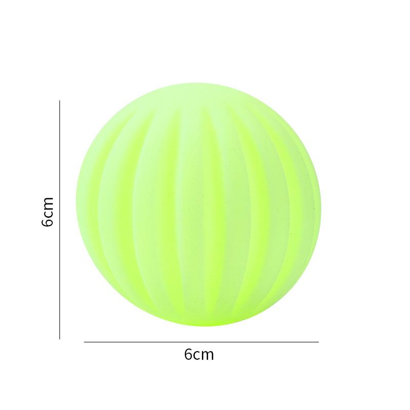 Interactive Bite-Resistant Vinyl Dog Toy for Teething and Water Play