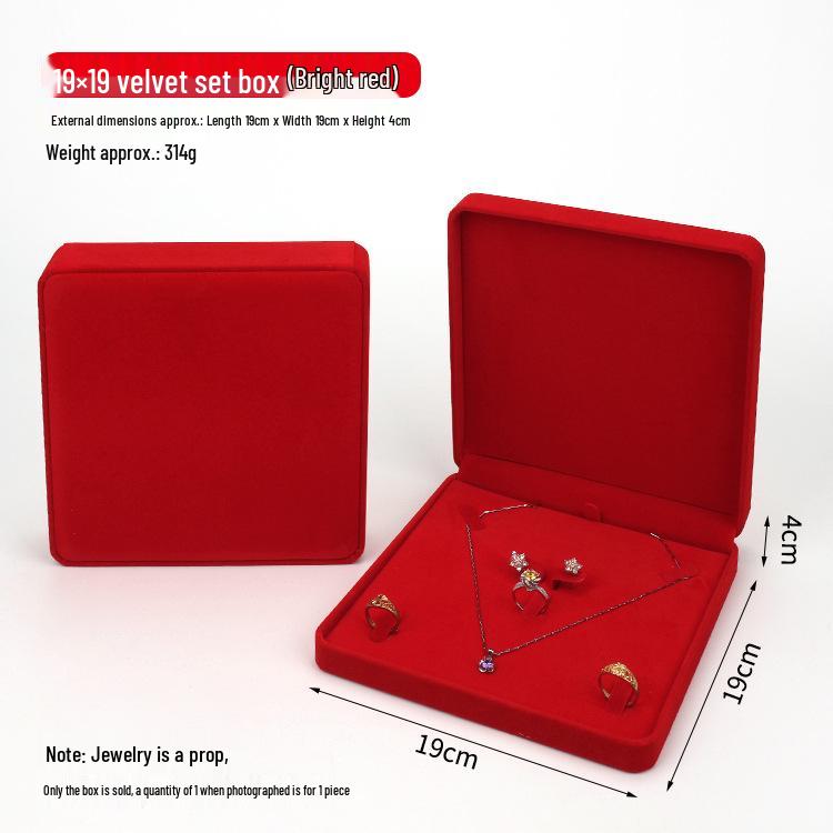 Red Wedding Jewelry Gift Box for Rings, Pendants & Necklaces - Elegant Gold Ornament Packaging