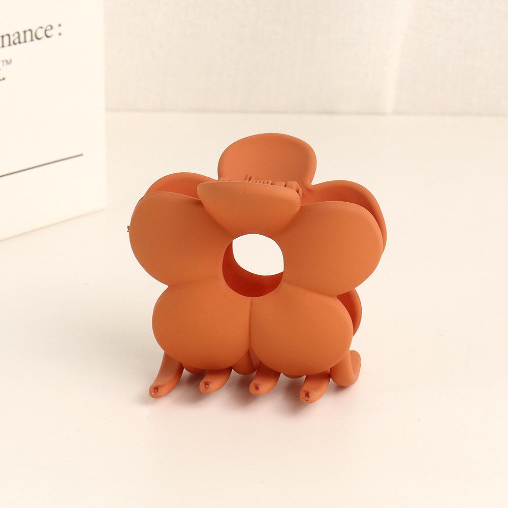 Fashion Flower Hair Claws for Women Hair Clips Crab Clamps Frosted Ponytail Shark Clip Headdress Hair Accessories