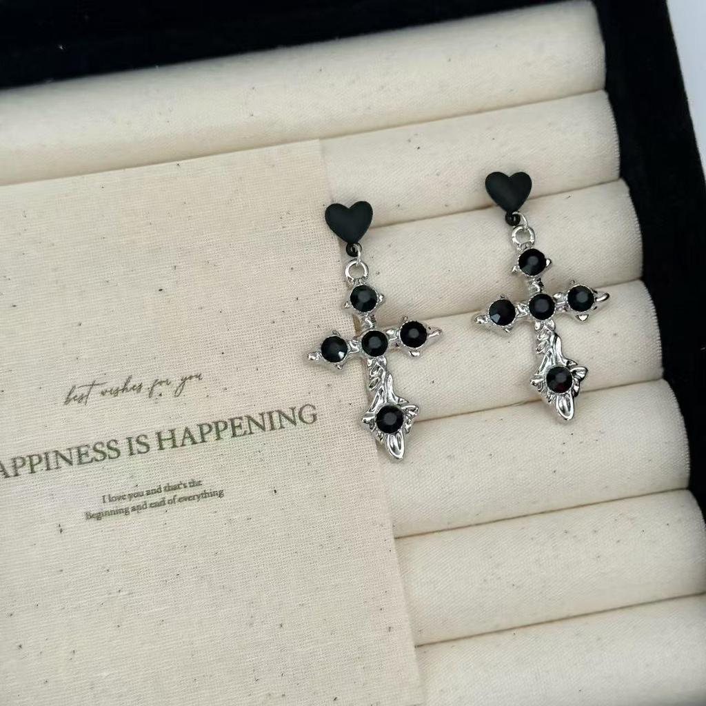 Vintage Heart and Cross Earrings: Chic European-American Style for Women