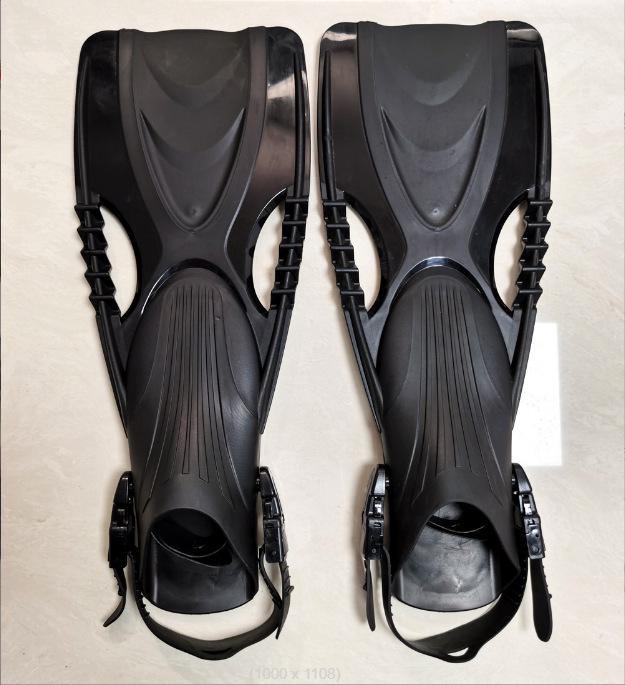 Professional Adult Diving Fins for Men and Women – Long Swim Design