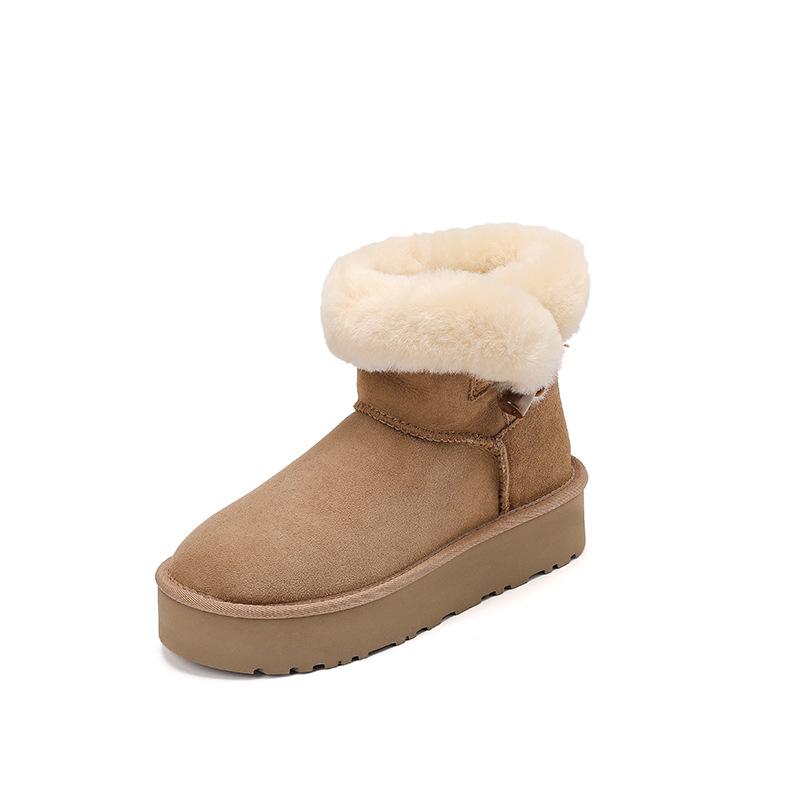 Spot~ Sheepskin and Fur Integrated Thick-soled Snow Boots, Genuine Leather and Real Hair, New Horn Buckle Snow Boots In Winter 2025