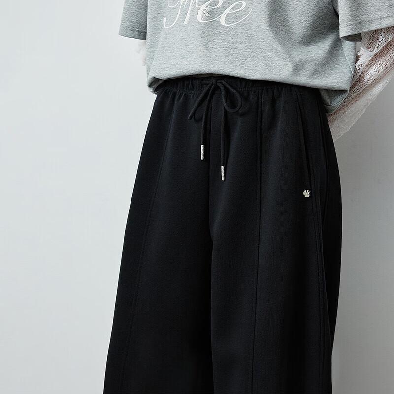 Chuyu Women's Loose Fit Curved Leg Sweatpants