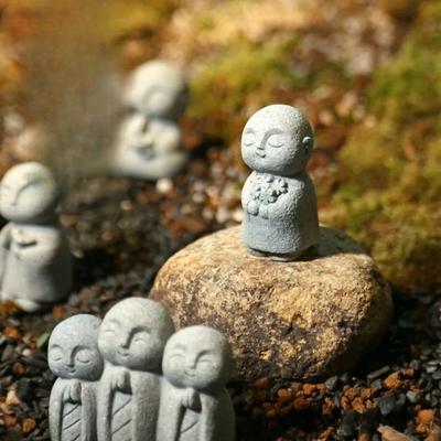 Statues de Bouddha Mignonnes Petites Sculptures de Bouddha Jizo Figurines Zen Ornements de Jardin Bouddhas Jizo Mini Statue de Bouddha Japonais
