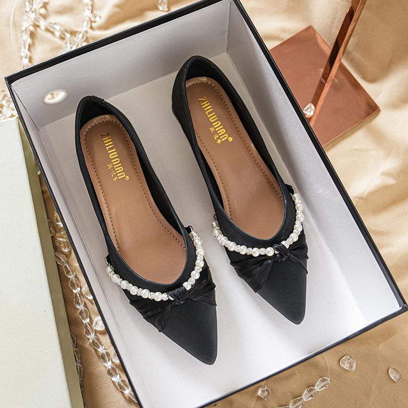 

Остроносые туфли на толстом каблуке, женские новые, на среднем каблуке, с мелким вырезом, темпераментные, под юбку, вечерний стиль, большого размера 43 чёрный