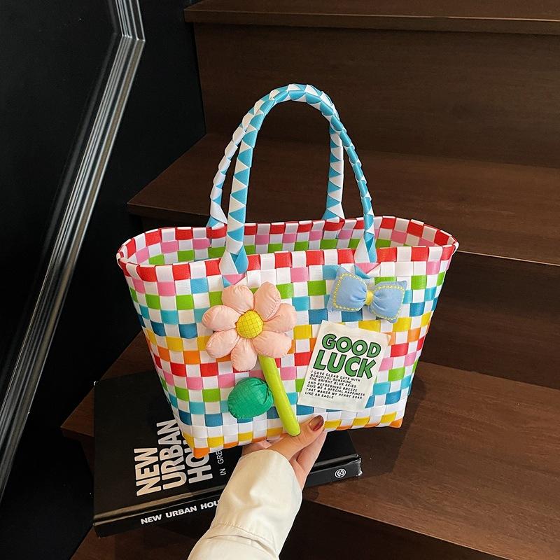 Summer New Fashion Trend Versatile Beach Bag Hand-woven Vegetable Basket Women's Bag