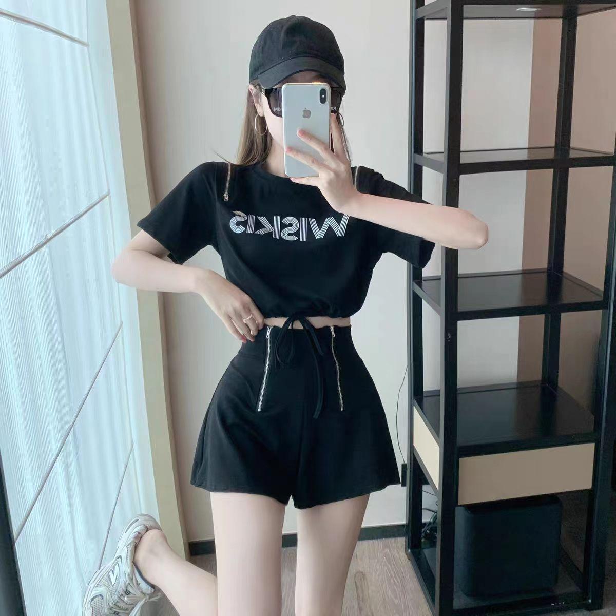 

Petite Women s Summer Off-Shoulder Shorts Set - Casual, Loose-Fitting Fashion L [Recommended for 105-115 jin]