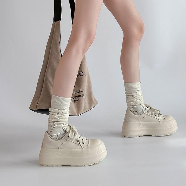 Simple lace-up casual board shoes women's 2025 new autumn fashion thick-soled heightening flat-soled sports shoes white shoes tide