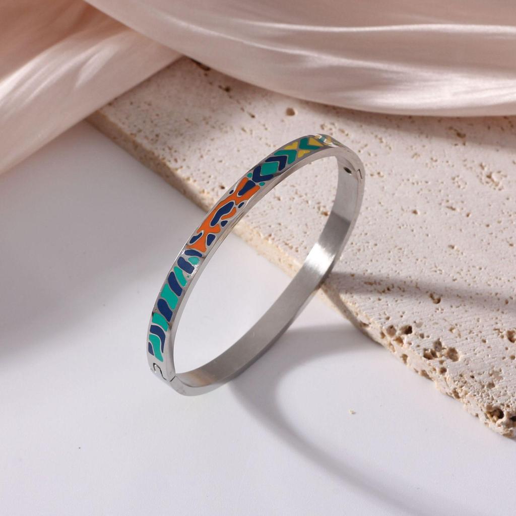 18K Electroplated Women's Retro Enamel Drip Oil Titanium Steel Bracelet, 6mm