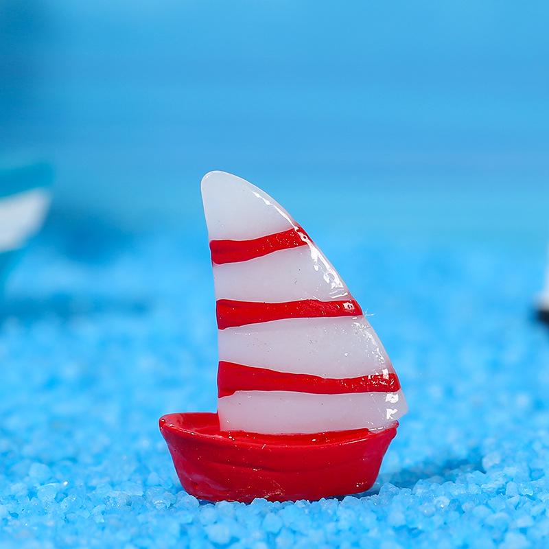 Miniature Sailboat Resin Ornament for Succulents