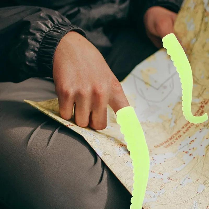 Funny Glow in The Dark Octopus Tentacles Finger Puppet Toys for Kids Birthday Party Favors Halloween Gift Pinata Filler