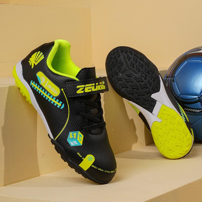 2025 autumn new children's Velcro primary school students training sole male and female students football shoes size 29-39