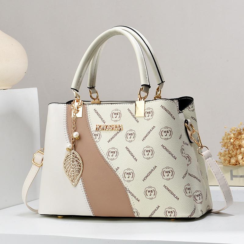 Contrasting Colors, Fashionable and Large-capacity Shoulder Mother Handbag, Female Crossbody Flower Trend, New 2025 Bag