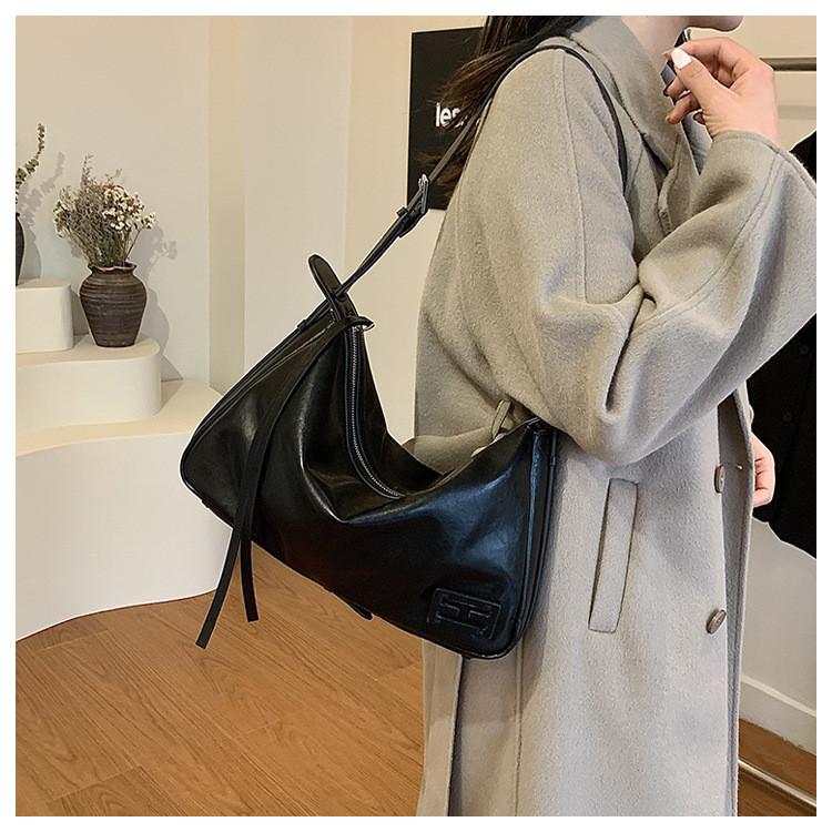 IELGY Ladies Underarm Bag Fashionable All-Match Casual Large Capacity Can Cross-Body