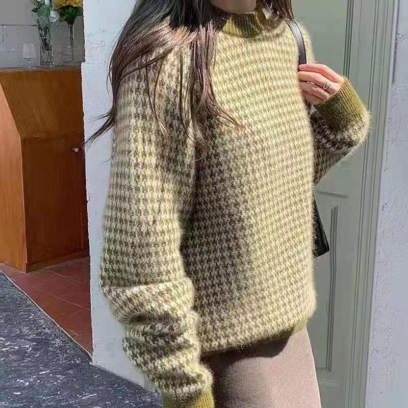 Girls' Autumn New Plush Lazy Style Sub Patterned Versatile Loose Sweater