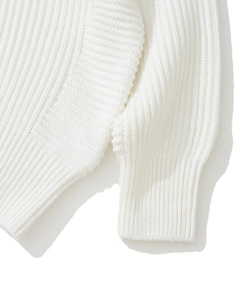 KNITTED Vintage Palm Tree Minimalist Round Knit Ivory