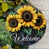 Rustic Wooden Welcome Sign with Sunflowers Pattern - Charming Decorative Plaque  - Ideal for Farmhouse, Front Door Decor - Party Decoration