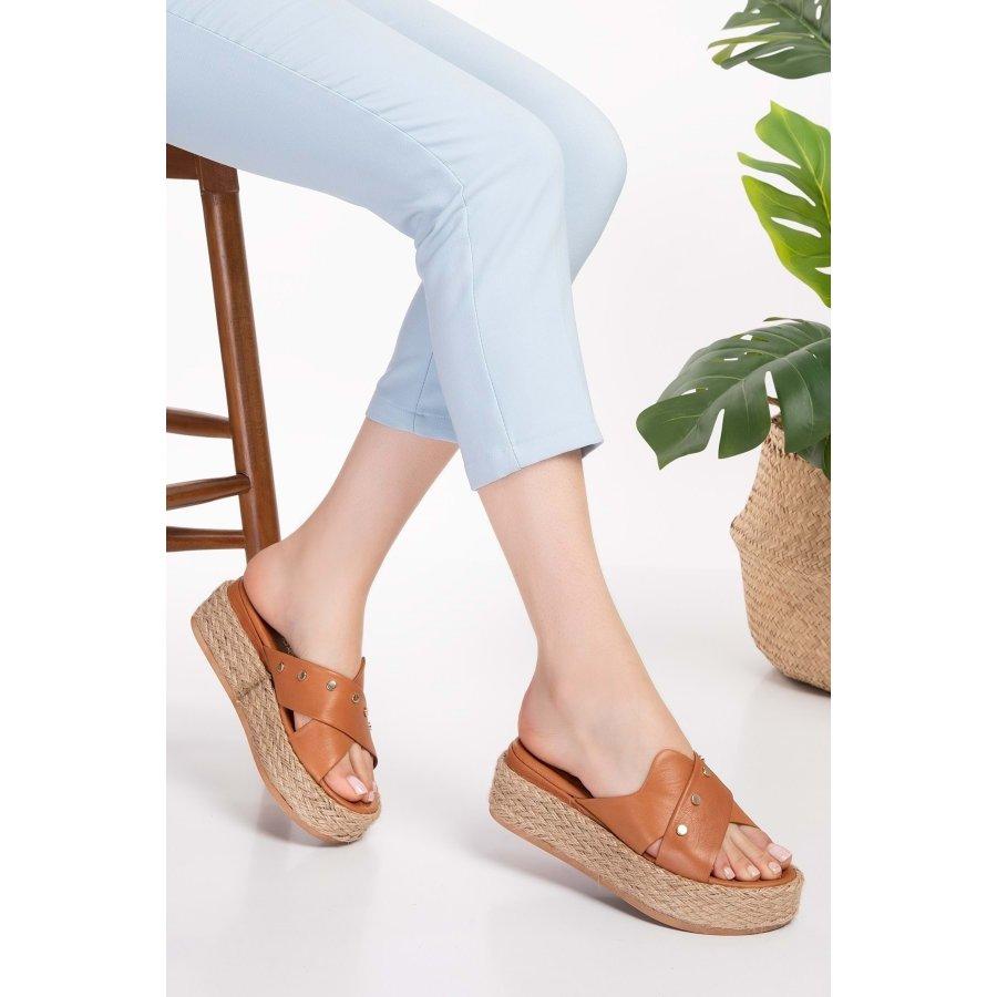 

Женские летние сабо из натуральной кожи на высокой подошве