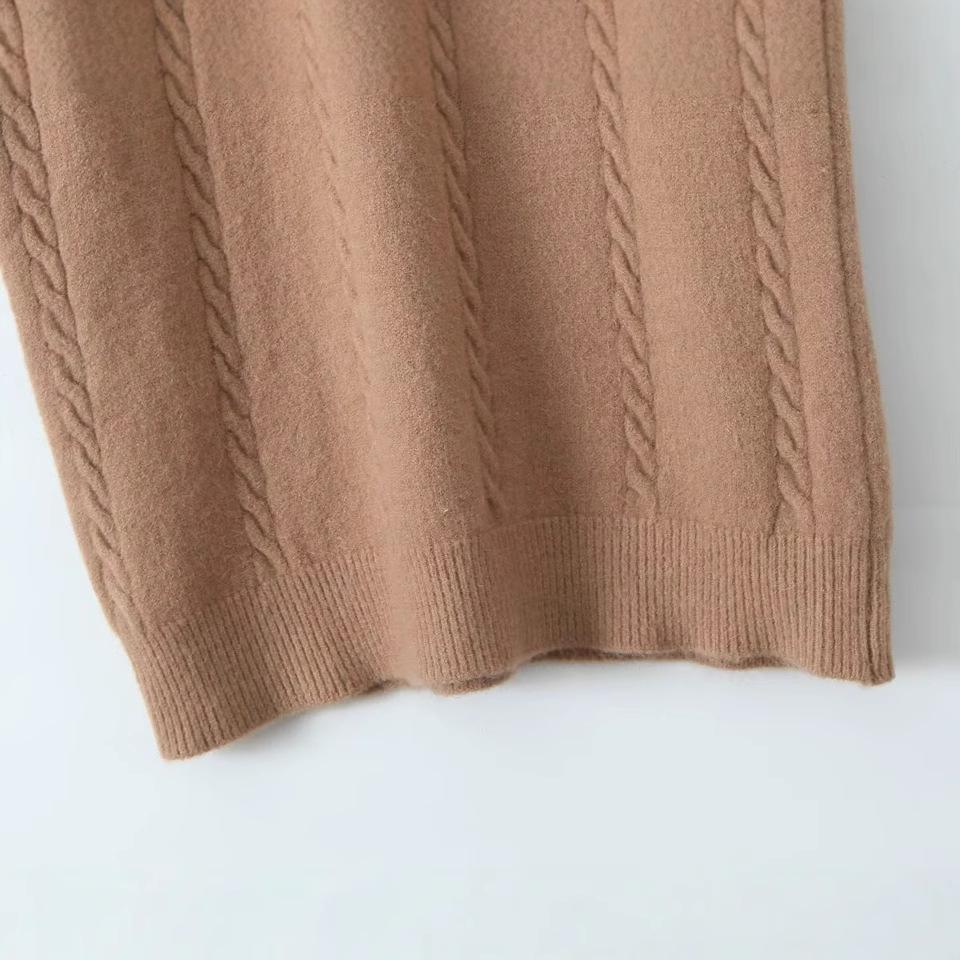 2024 Autumn Women's European & American Casual Button-Detail Sweater Dress