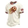 Camicia Casual da Uomo con Stampa Girocollo Leggera Traspirante a Maniche Corte Grafica Campo da Calcio Dettaglio Manica Scritta USA