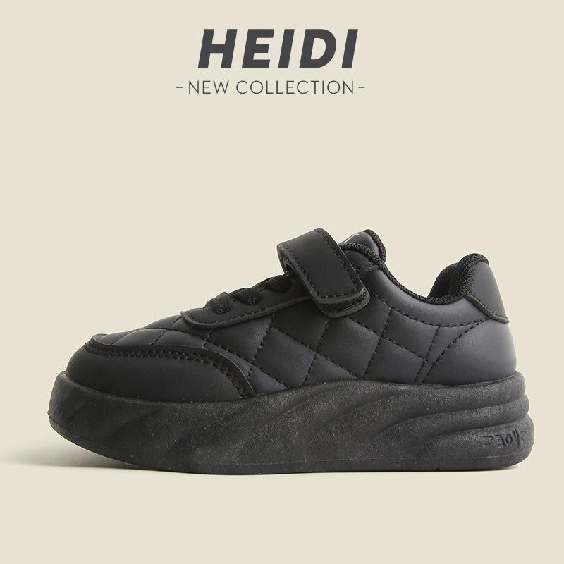 Dziecięce buty sportowe 2025 wiosna i jesień chłopięce codzienne buty typu board shoes lekkie dziewczęce małe białe buty miękka podeszwa dziecięce buty chlebek pojedyncze