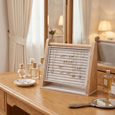 Schmuckherstellung – Verpackung & Präsentation von Schmuck