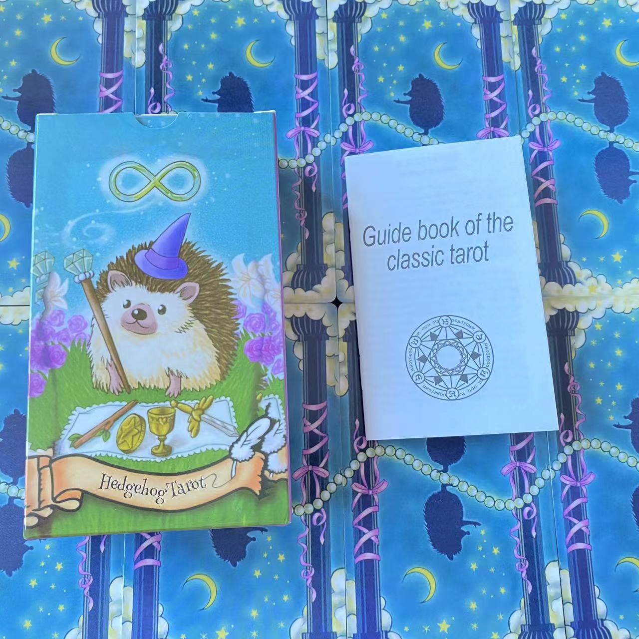 

Бумажное руководство по карточной игре «Ежик Таро» 12х7 см