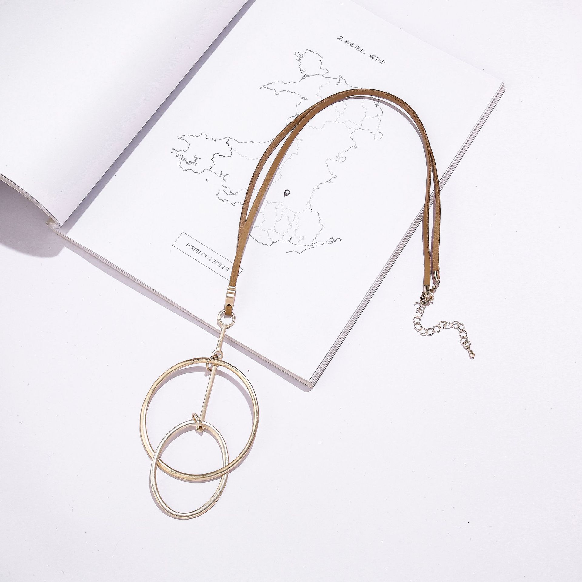 Jewelry Pop Necklace Geometric Hollow Long Chain Ladies Alloy Sweater Chain