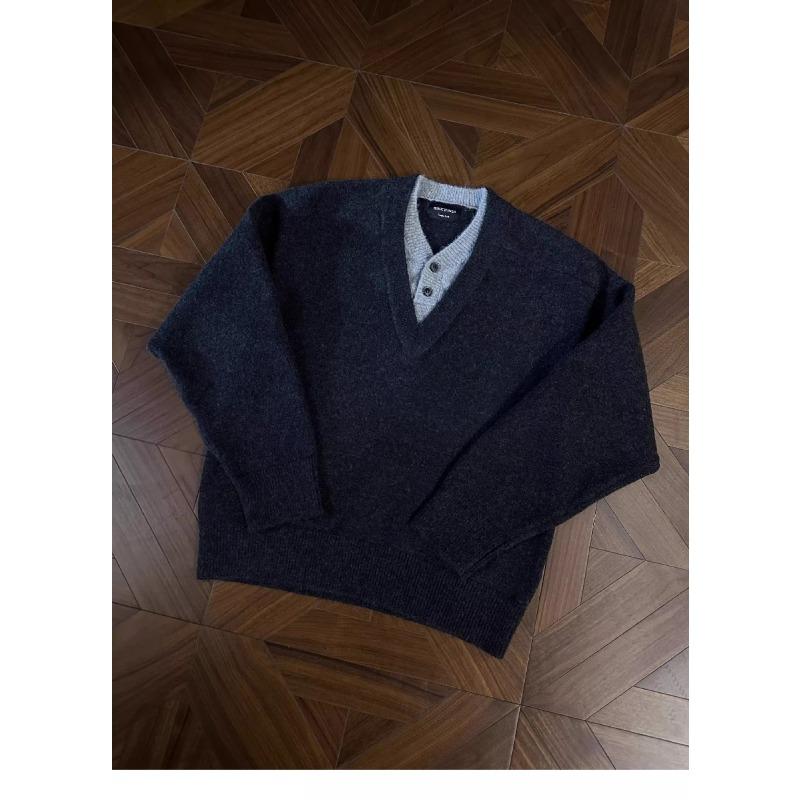 

Autumn and winter retro fake two light gray knitted sweater lazy splicing high-end heavy collar niche new sweater 3XL темно-сірий