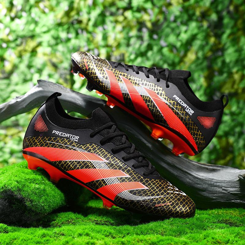 2025 new low-top football shoes long nails broken nails Amazon men's and women's football shoes grass student training shoes
