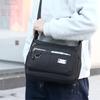 Nylon Herren Brusttasche mit großer Kapazität und mehreren Schichten - Sportliche Umhängetasche mit mehreren Fächern und Seitentasche, für Reisen und Outdoor-Aktivitäten