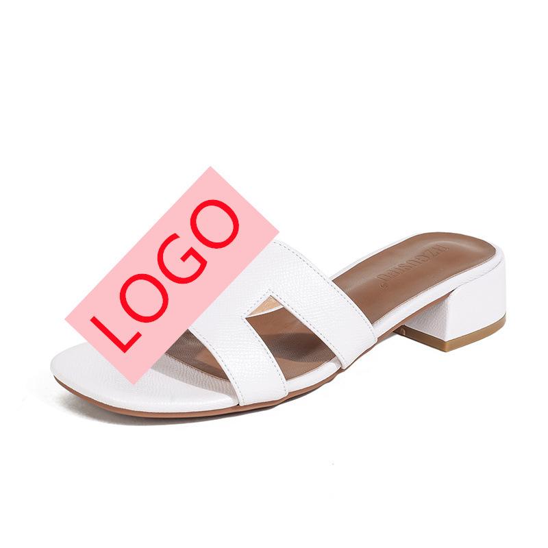 

Сандалии на низком каблуке три сантиметра 2025 лето новые шлепанцы на толстом каблуке женские однословные пляжные туфли женские сандалии 41 белый