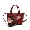 This year's popular bags are women's autumn and winter versatile 2025 new trendy fashion messenger handbag bucket bag