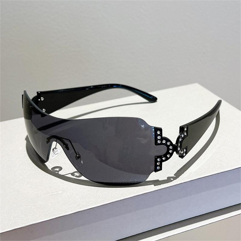 Rimless Brand Designer Sunglasses Women Oversized Trending Luxury Sun Glasses Rivet Diamond Punk Big Shades Uv400