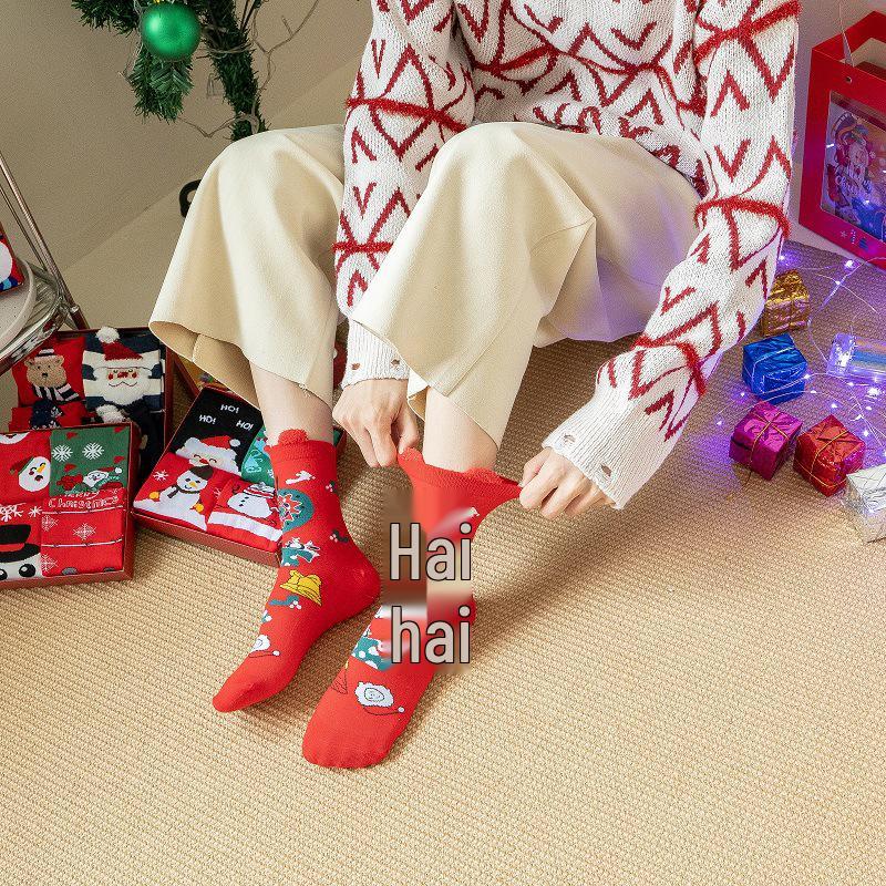 3D Cartoon Christmas Stocking Gift Set: Cute Mid-tube Women’s Socks for Autumn & Winter