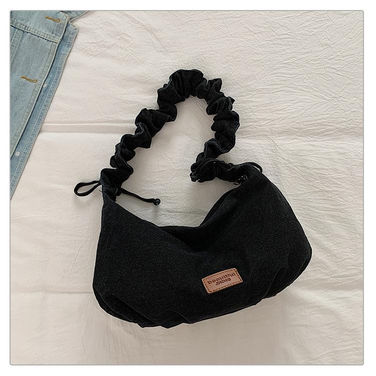 

Модная универсальная женская джинсовая сумка 2025 новый летний рюкзак большой вместимости для поездок на работу, на плечо, сумка-мессенджер, тоут чёрный