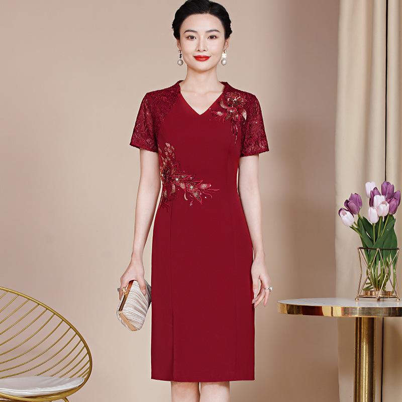 Elegant Plus Size Spring Banquet Dress for Mother-in-law