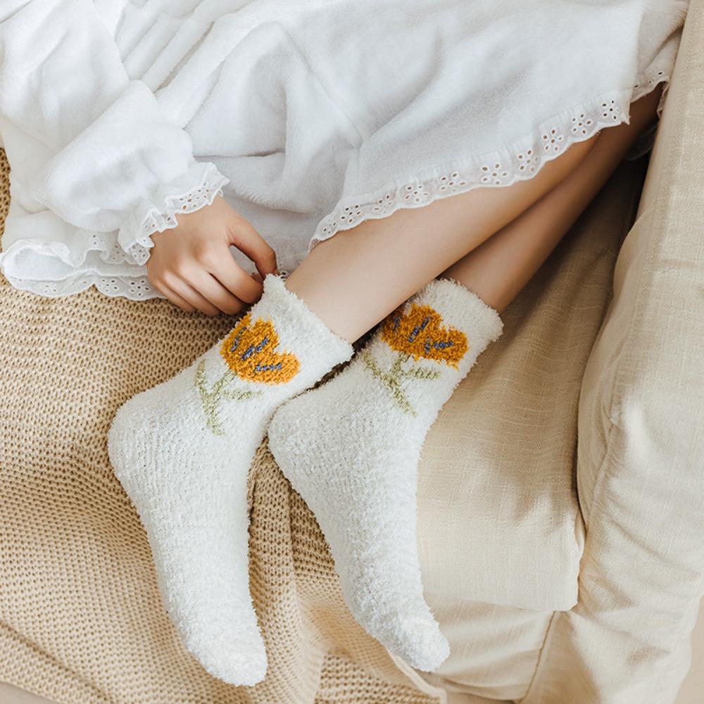 Warm Autumn Flower Trendy Tulips Pattern Sweet Thick Coral Velvet Middle Tube Korean Style Socks Female Socks